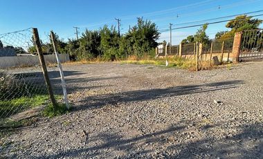 Terreno en arriendo - Uso comercial / industrial