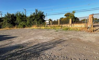 Terreno en arriendo - Uso comercial / industrial