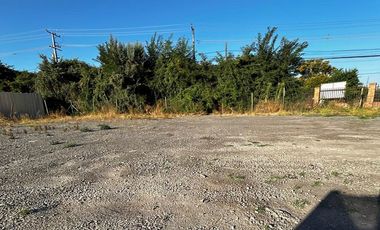 Terreno en arriendo - Uso comercial / industrial