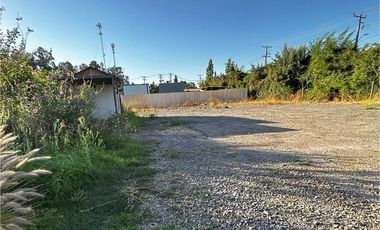 Terreno en arriendo - Uso comercial / industrial