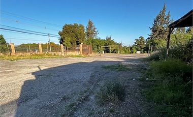 Terreno en arriendo - Uso comercial / industrial