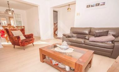 Casa en Venta en Avenida el Parrón