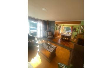 VENTA DE PARCELA CON 3 CASAS La Vara