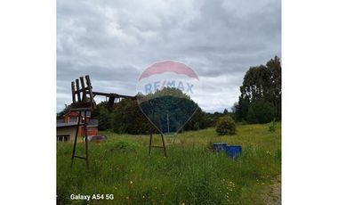 VENTA DE PARCELA CON 3 CASAS La Vara