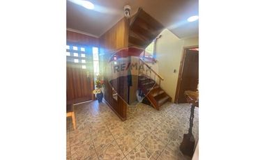 VENTA DE PARCELA CON 3 CASAS La Vara