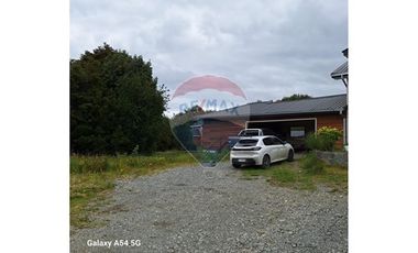 VENTA DE PARCELA CON 3 CASAS La Vara