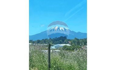 VENTA DE PARCELA CON 3 CASAS La Vara