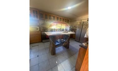 VENTA DE PARCELA CON 3 CASAS La Vara