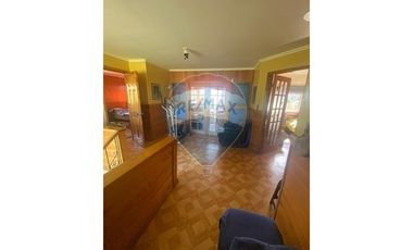 VENTA DE PARCELA CON 3 CASAS La Vara