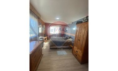 VENTA DE PARCELA CON 3 CASAS La Vara