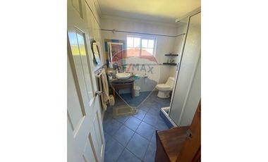 VENTA DE PARCELA CON 3 CASAS La Vara