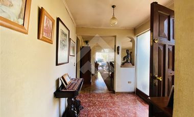 Casa en Venta en El Quilo/ Hostos