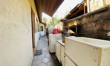 Casa en Venta en El Quilo/ Hostos