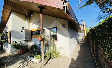 Casa en Venta en El Quilo/ Hostos