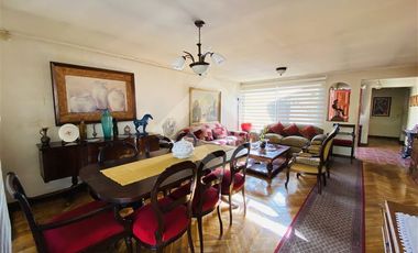 Casa en Venta en El Quilo/ Hostos