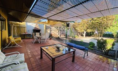 Casa en Venta en El Quilo/ Hostos