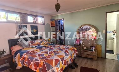 Casa en Venta en Monja Alférez con La Marina