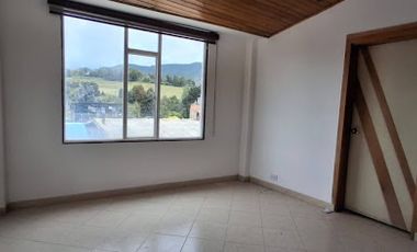 ARRIENDO de APARTAMENTO en LA CALERA