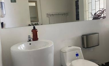 ARRIENDO de CASA COMERCIAL en BOGOTA