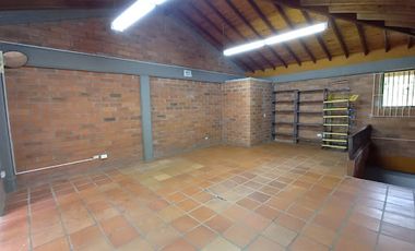 ARRIENDO de LOCALES en LA CEJA