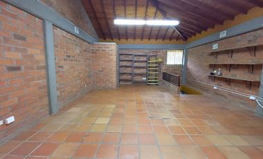 ARRIENDO de LOCALES en LA CEJA