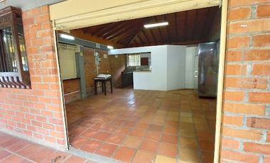 ARRIENDO de LOCALES en LA CEJA