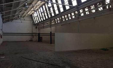 Galpón - Depósito de 1000 m2. en Barracas - ALQUILER Y VENTA