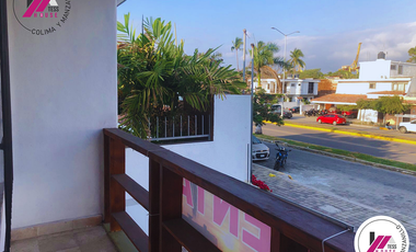 CASA CON ALBERCA A ORILLA DE PLAYA EN LAS BRISAS