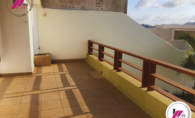 CASA CON ALBERCA A ORILLA DE PLAYA EN LAS BRISAS