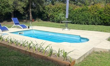 CASA 4 AMBIENTES EN ALQUILER, BARRIO LA CODORNIZ, LOS CARDALES