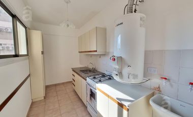 Departamento en Alquiler en Villa Ballester - Dos Ambientes - Céntrico.