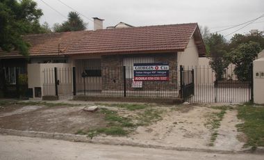 CHALET 3 AMB. A 3 CUADRAS DE AV. SAN MARTIN