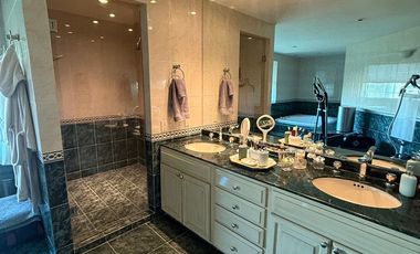 Departamento PH de lujo en Lomas country con acceso al Golf