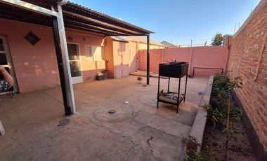 En Venta, Casa de 4 Dormitorios, Barrio 107 Viviendas, Plottier