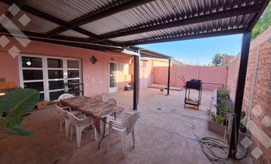En Venta, Casa de 4 Dormitorios, Barrio 107 Viviendas, Plottier