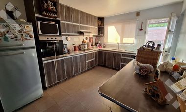 En Venta, Casa de 4 Dormitorios, Barrio 107 Viviendas, Plottier