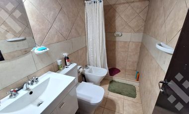 En Venta, Casa de 4 Dormitorios, Barrio 107 Viviendas, Plottier