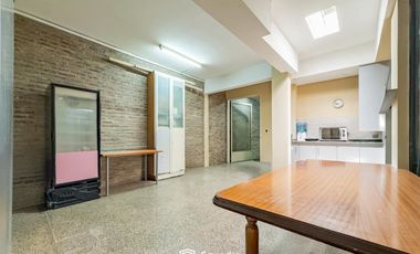 VENTA - Nave industrial de uso mixto comercial, productivo y residencial - Tiro Suizo, Rosario.