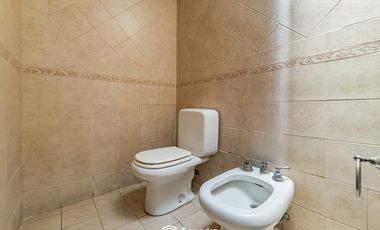 VENTA - Nave industrial de uso mixto comercial, productivo y residencial - Tiro Suizo, Rosario.