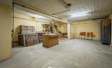 VENTA - Nave industrial de uso mixto comercial, productivo y residencial - Tiro Suizo, Rosario.