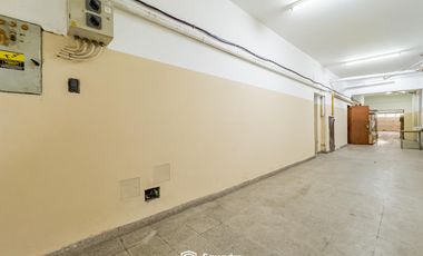 VENTA - Nave industrial de uso mixto comercial, productivo y residencial - Tiro Suizo, Rosario.