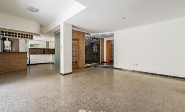 VENTA - Nave industrial de uso mixto comercial, productivo y residencial - Tiro Suizo, Rosario.