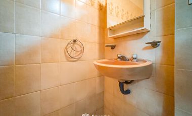 VENTA - Nave industrial de uso mixto comercial, productivo y residencial - Tiro Suizo, Rosario.