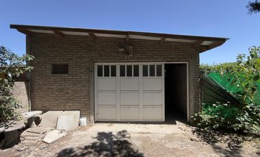 VENTA - Deposito a metros de Av. Illia - Funes