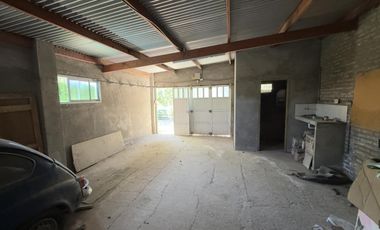 VENTA - Deposito a metros de Av. Illia - Funes