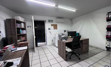 BODEGA RENTA 1000 M2 AV. 8 DE JULIO AV LOPEZ DE LEGAZPI ZONA INDUSTRIAL JAL MX