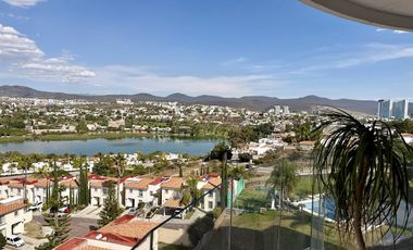 DEPARTAMENTO AMUEBLADO EN RENTA EN JURIQUILLA, QUERETARO, VISTA AL LAGO