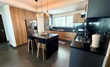 DEPARTAMENTO AMUEBLADO EN RENTA EN JURIQUILLA, QUERETARO, VISTA AL LAGO