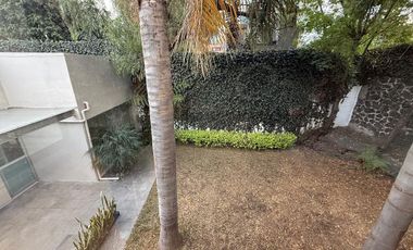 Excelente Casa Remodelada en Renta en el Pedregal Calle Cerrada Con Vigilancia