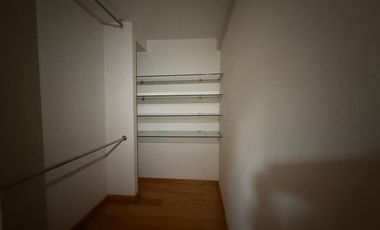 Excelente Casa Remodelada en Renta en el Pedregal Calle Cerrada Con Vigilancia